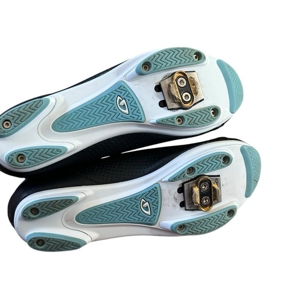 GIRO CIVILA NAVY AND AQUA LEATHER CYCLING SHOES WITH CLIPS SIZE 40 - Picture 9 of 10